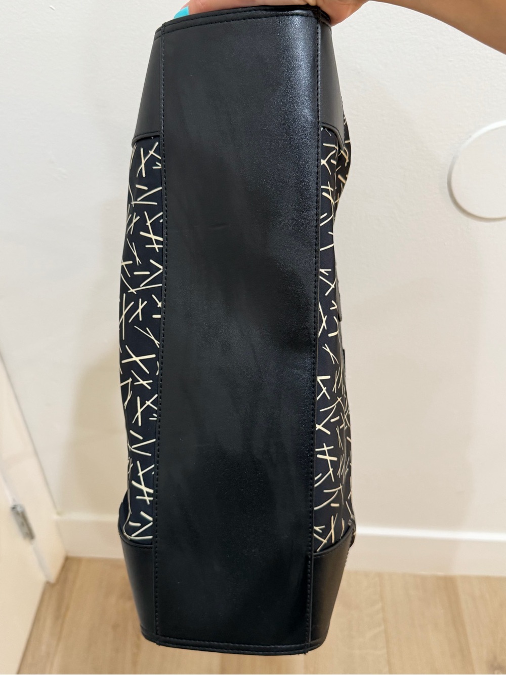 Tory Burch Ella Printed Tote Bag Black Match Sticks - Picture 11 of 14